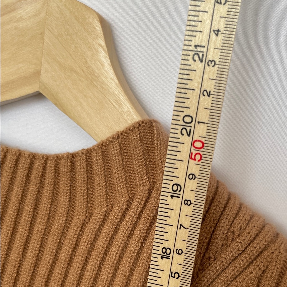 Camel Ribbed Knit Vest/Cape One Size - Picture 6 of 7